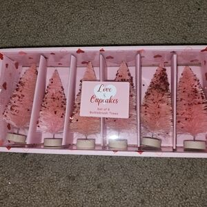 ✨️🩷NWB CUPCAKE & CASHMERE 6PC SET OF BOTTLEBRUSH TREES/ DECOR/ TIER TRAY🩷✨️